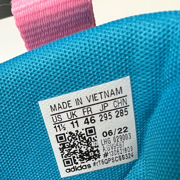 Adidas “D.O.L.L.A” sneaker - Picture 6 of 7